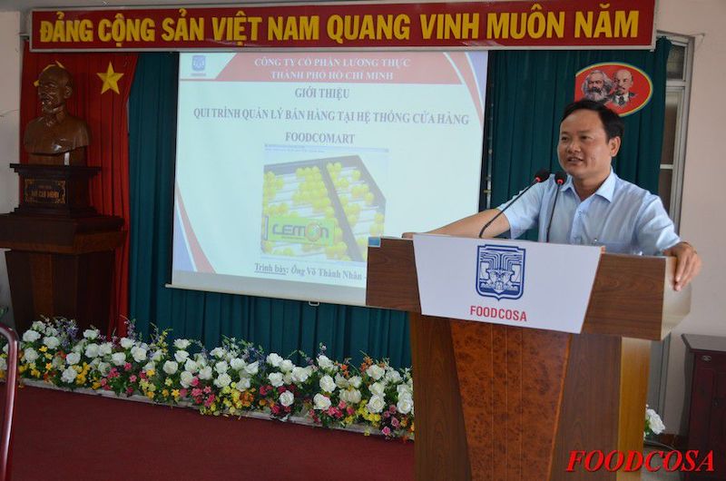 Ông Võ Thành Nhân – Trưởng phòng CNTT&TT giới thiệu qui trình quản lý bán hàng tại các cửa hàng FoodcoMart.