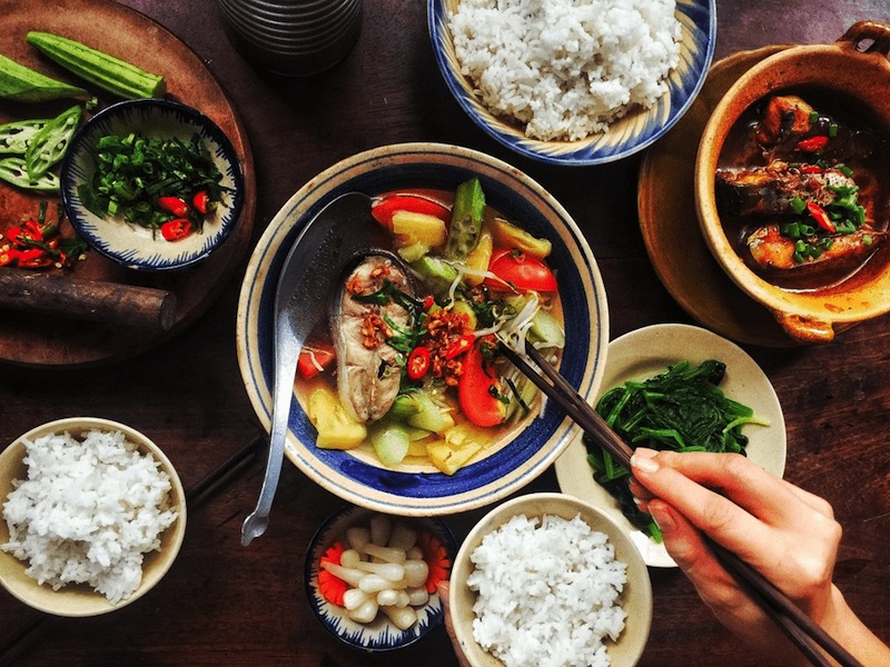 Bữa cơm người Việt – Ảnh: Internet